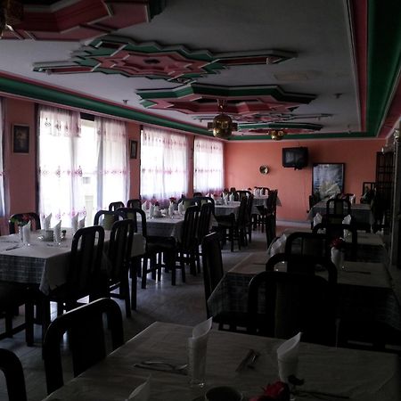 Hotel La Giralda Nador Bagian luar foto