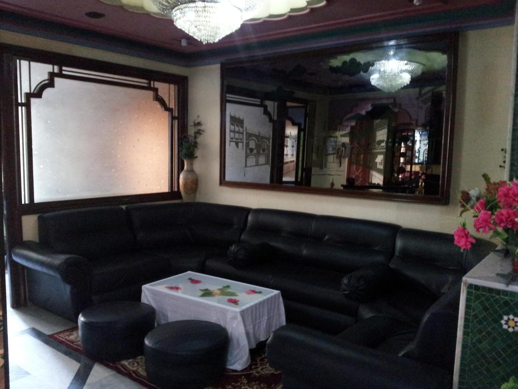 Hotel La Giralda Nador Bagian luar foto