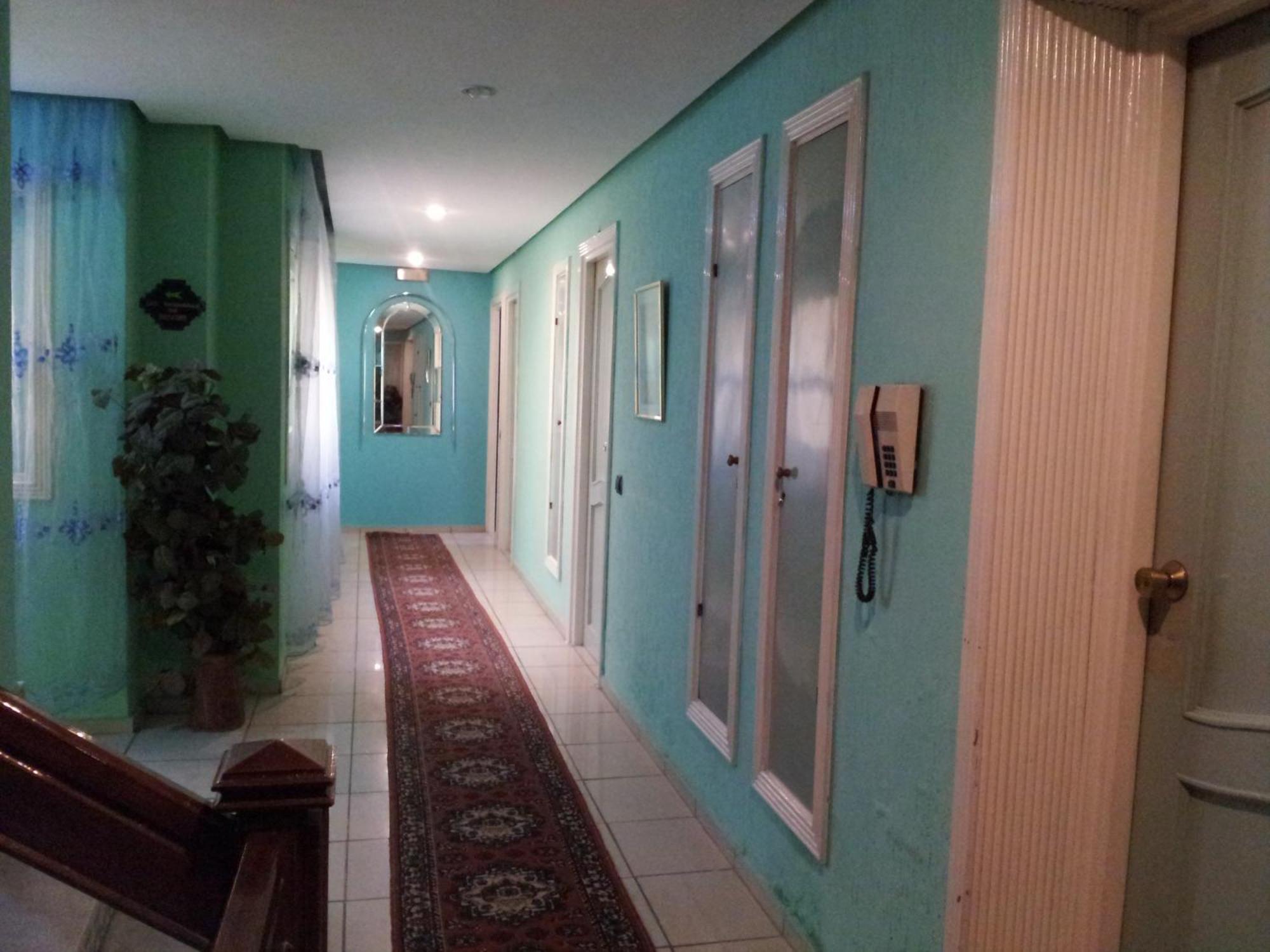 Hotel La Giralda Nador Bagian luar foto