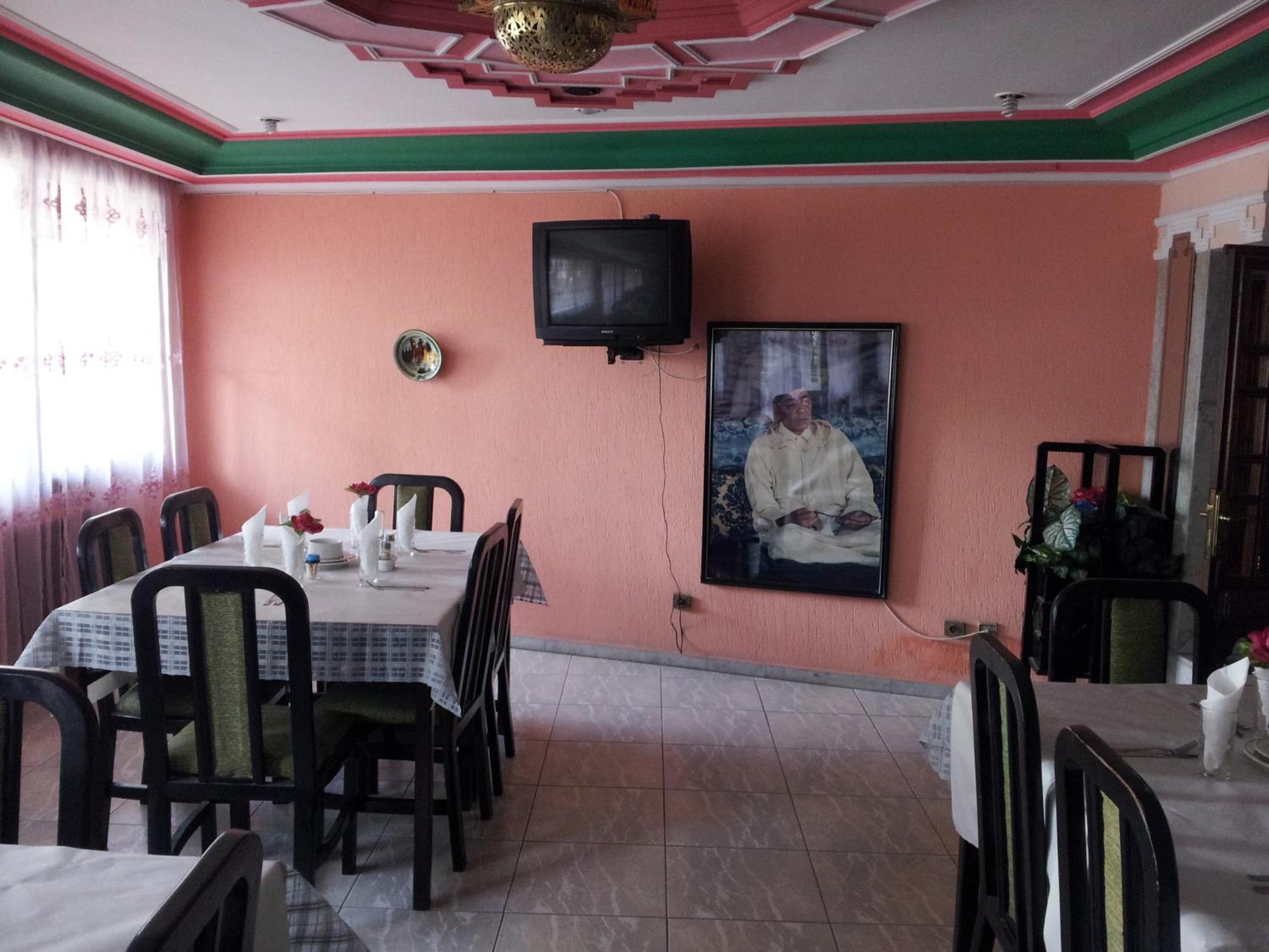 Hotel La Giralda Nador Bagian luar foto