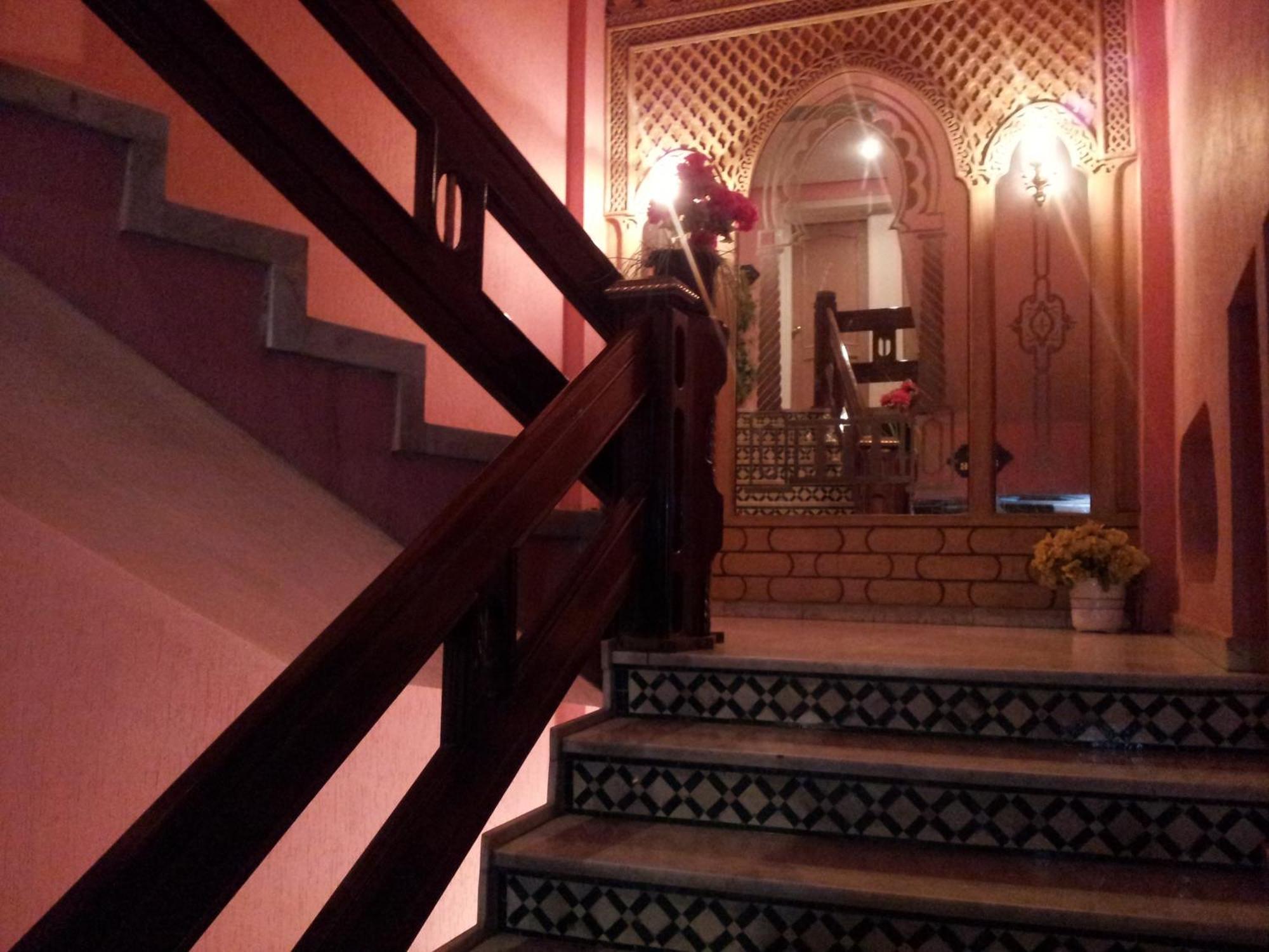 Hotel La Giralda Nador Bagian luar foto