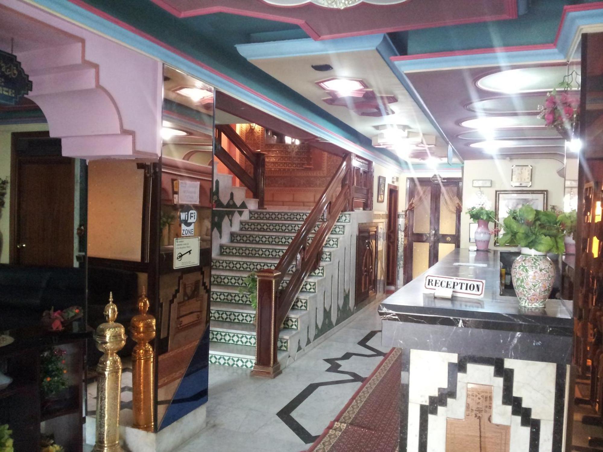 Hotel La Giralda Nador Bagian luar foto