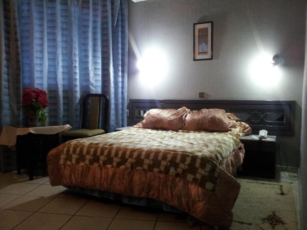 Hotel La Giralda Nador Bagian luar foto